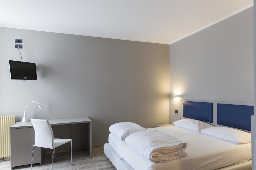 Albergo Montenegro Maniago Eksteriør bilde